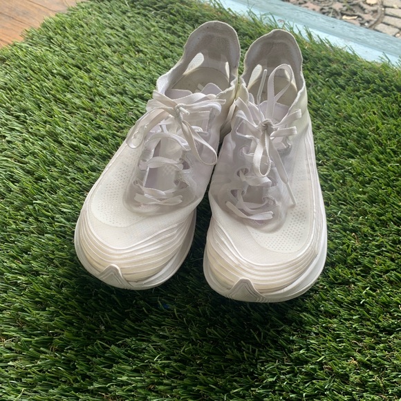 Nike zoom fly triple white size 9.5 - Picture 2 of 5